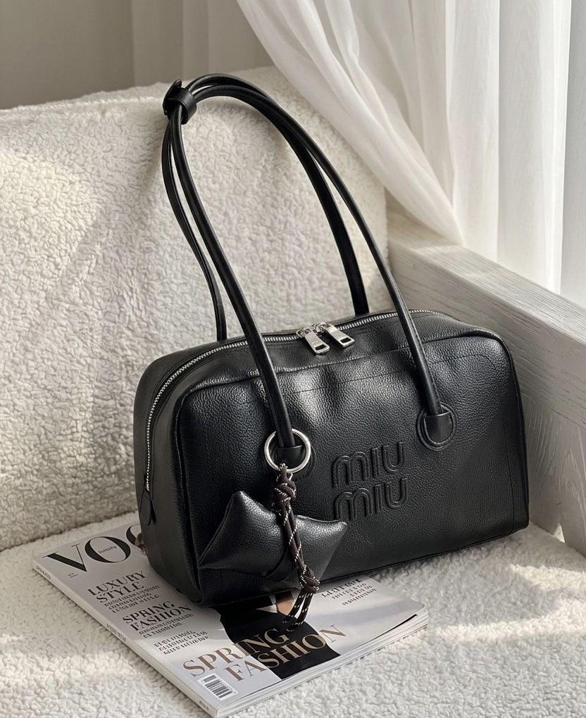 کیف دخترانه و زنانه miu miu در ۵ رنگ 🤩