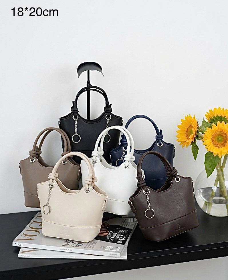 کیف زنانه بند قیطونی در6رنگ مختلف کد1900👜