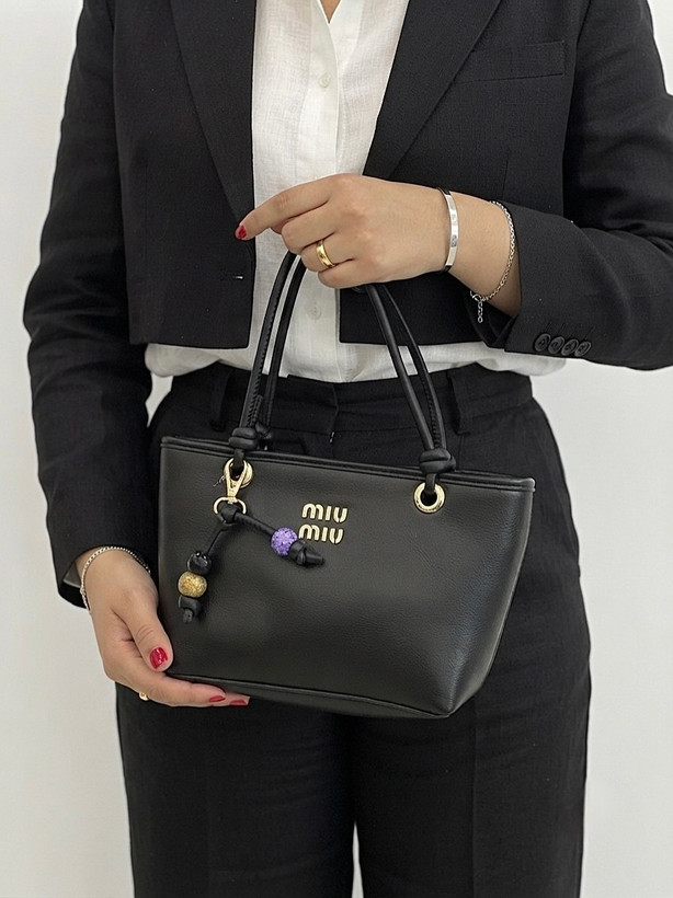کیف پاسپورتی دخترانه میو میو در رنگ ۵ کد۲۱۸۲❤️🔥👜