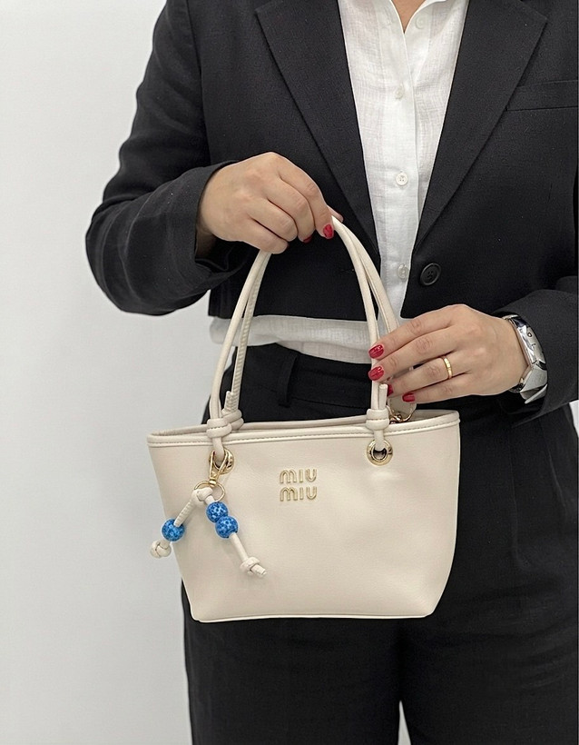 کیف پاسپورتی دخترانه میو میو در رنگ ۵ کد۲۱۸۲❤️🔥👜